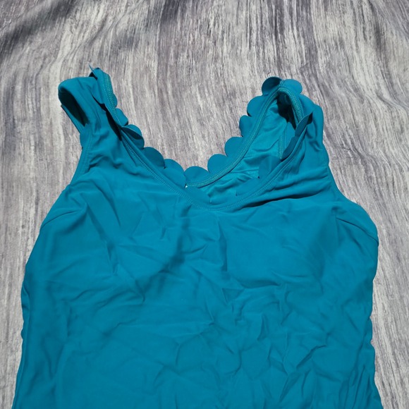 Cupshe Teal Scallop V Neck One Piece Swimsuit Women's Size M - Picture 9 of 9